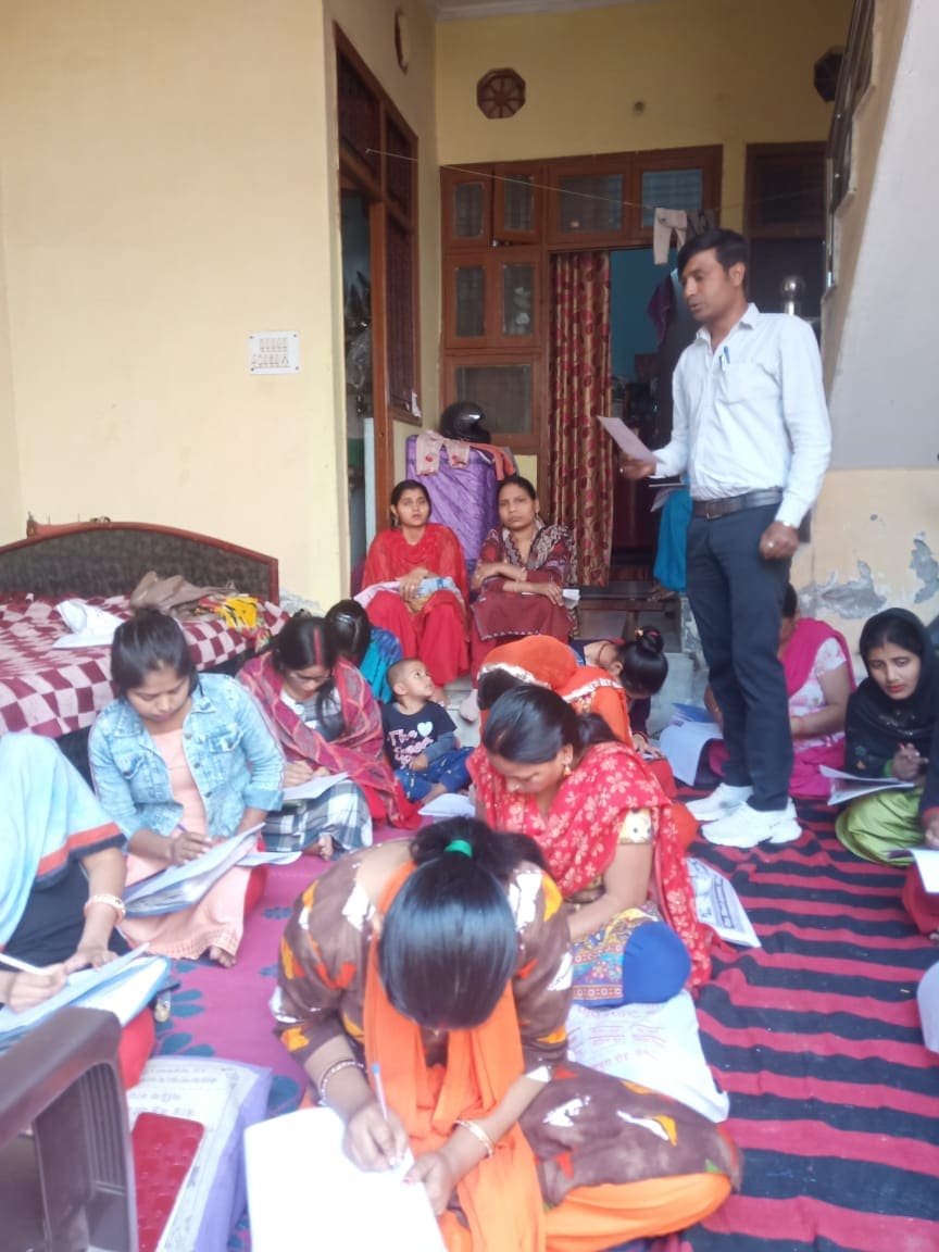 shree shyam jan kalyan seva sansthan helping needy women (5)