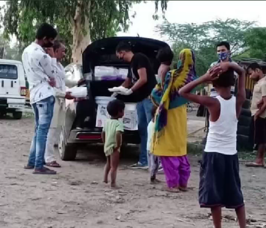 shree shyam jan seva sansthan helping needy (6)